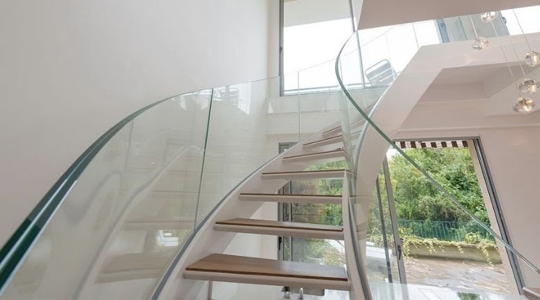 Glass Balustrades vs Wire Balustrades