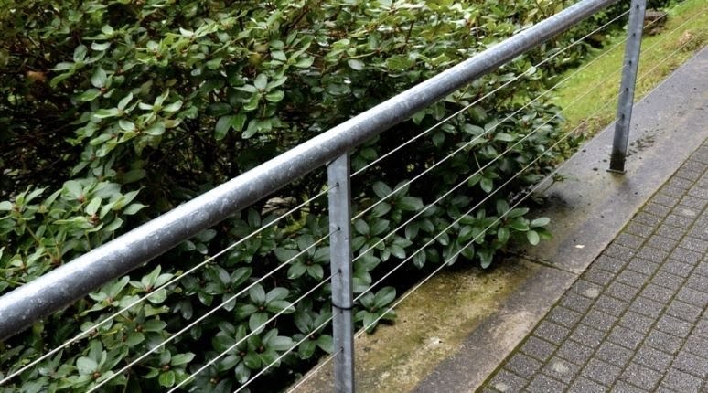 Glass Balustrades vs Wire Balustrades